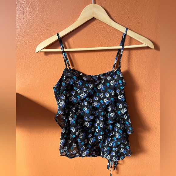 American Eagle Outfitters Tops - Sheer and Layered Floral Frilly American Eagle Outfitters Tank Top, Size Small